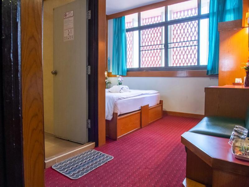 Siri Hotel Nakhon Ratchasima Bagian luar foto