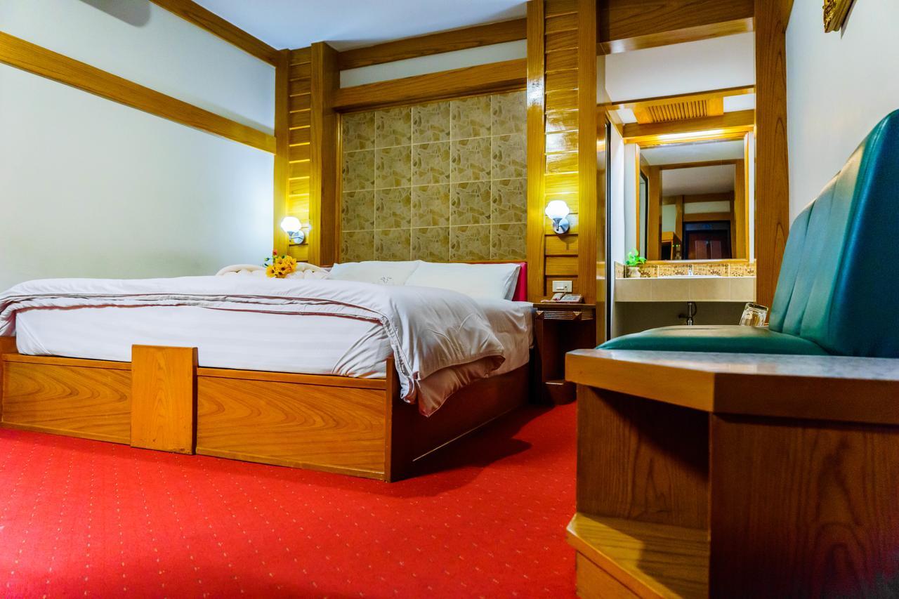 Siri Hotel Nakhon Ratchasima Bagian luar foto
