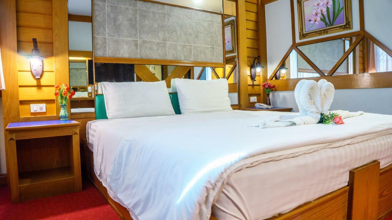 Siri Hotel Nakhon Ratchasima Bagian luar foto